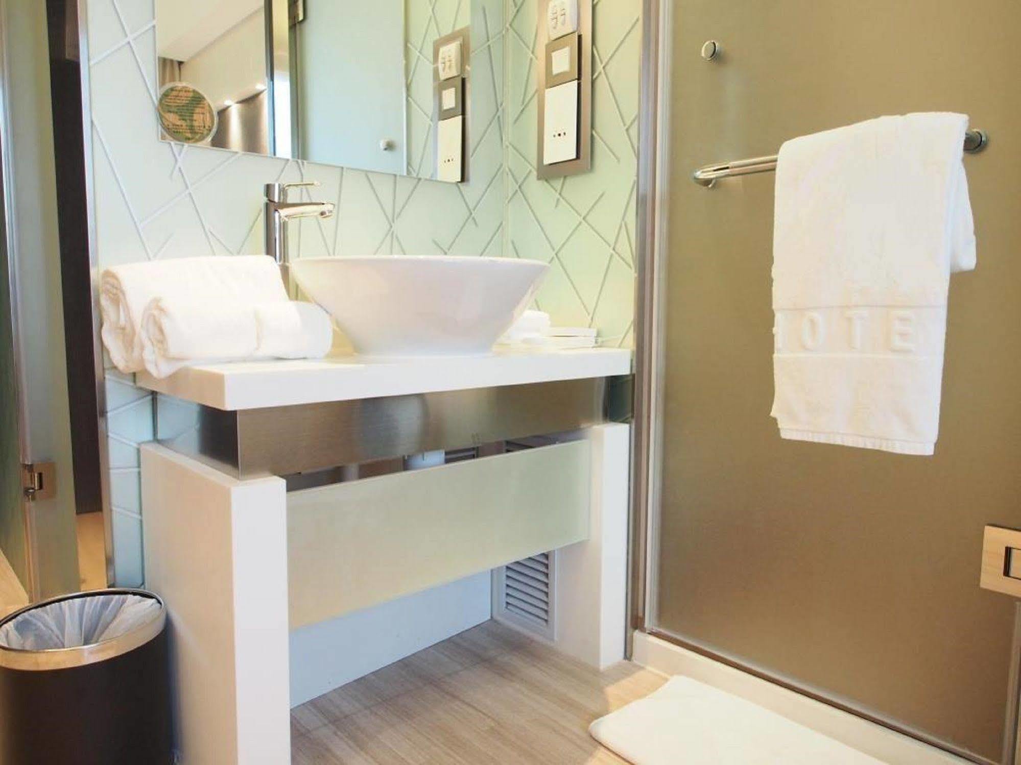 M1 Hotel هونغ كونغ المظهر الخارجي الصورة